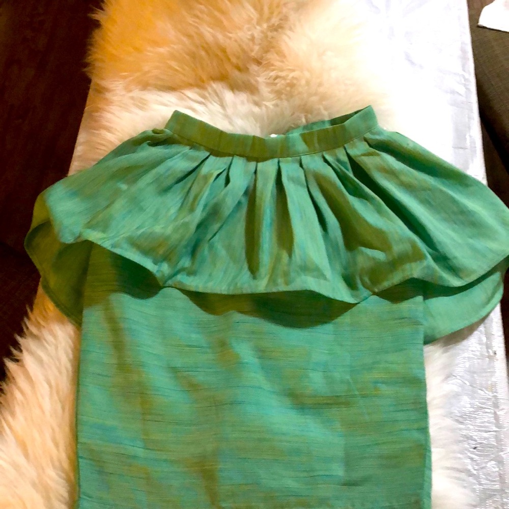 Very cute peplum skirt adorable color